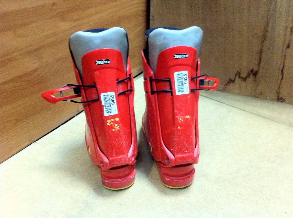 Аренда: Детские горнолыжные ботинки Salomon
