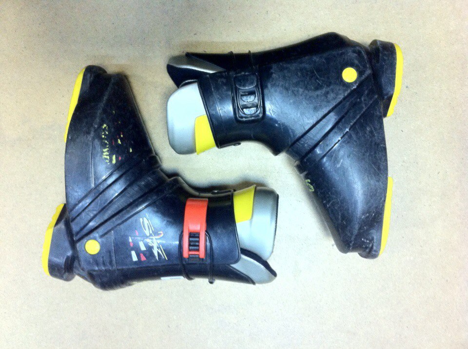 Аренда: Детские горнолыжные ботинки Salomon